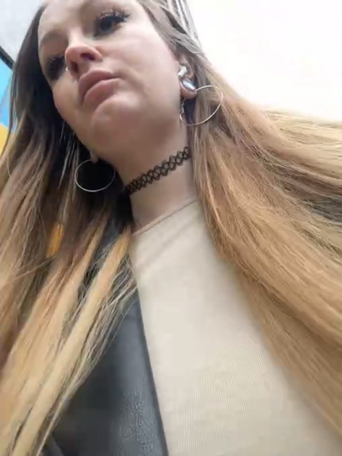 Teya_moon_