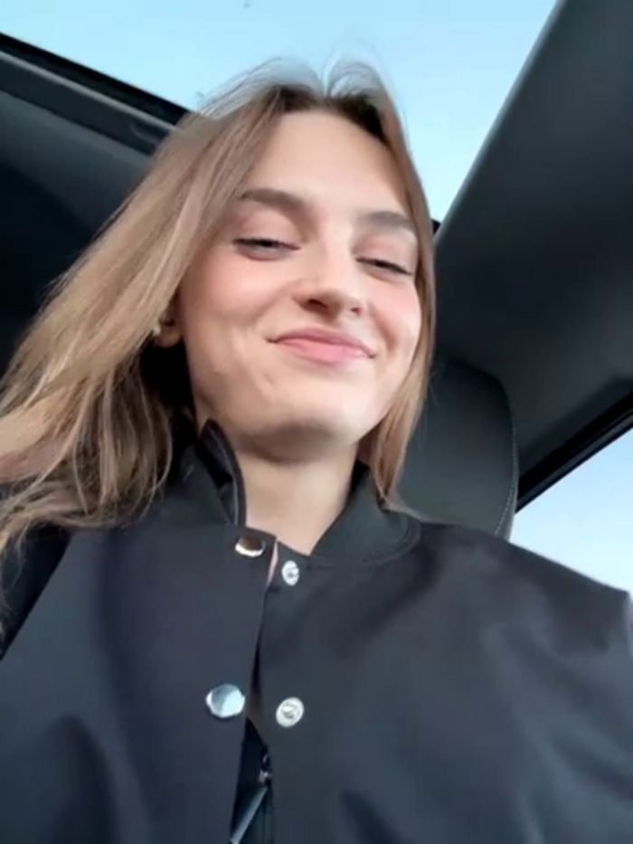 -AngelAri-