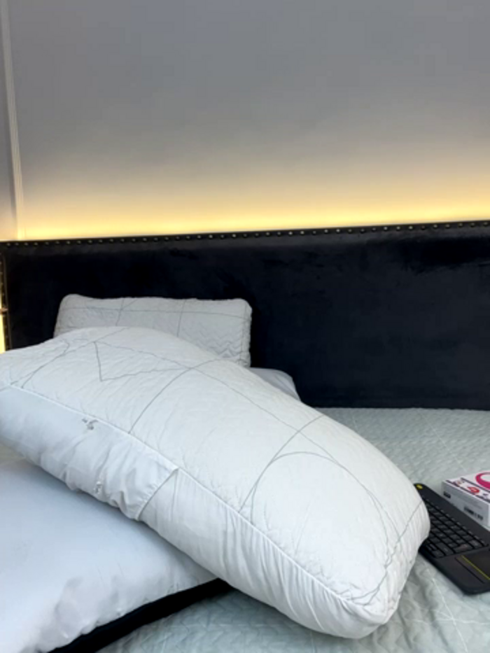 EmiilyAdams_