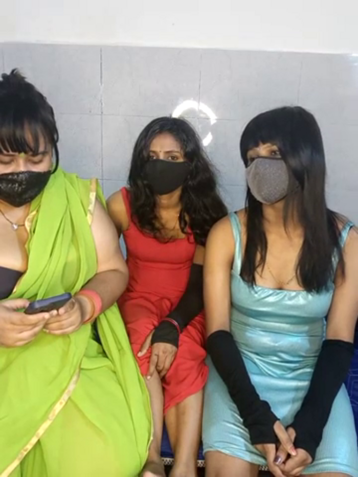 Indian_hotmilfs