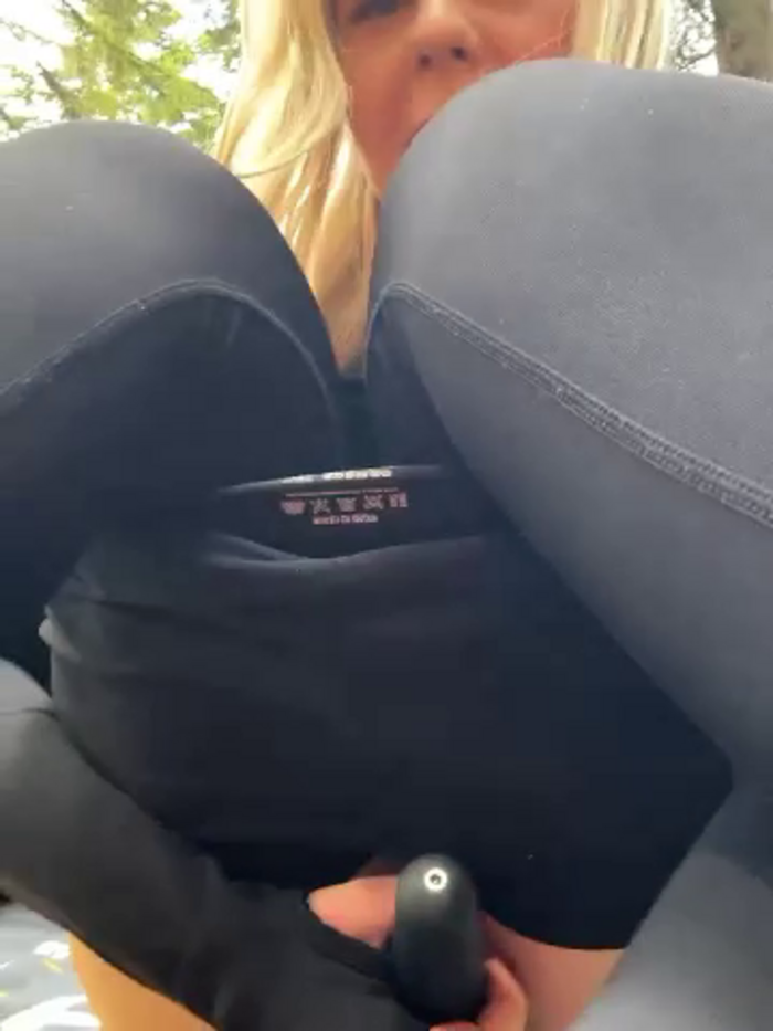 LaraBlond