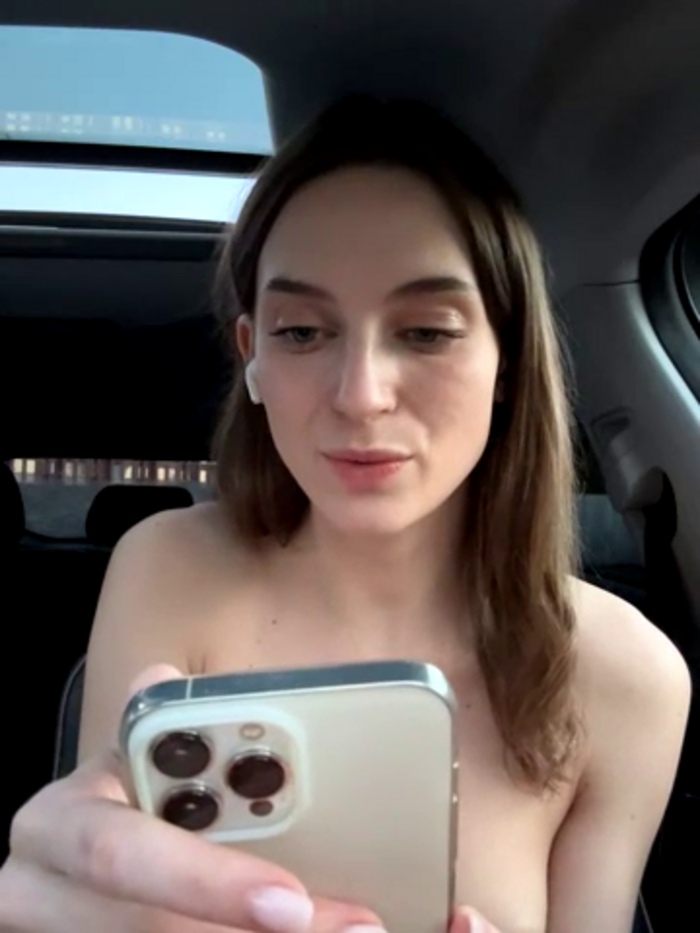 -AngelAri-