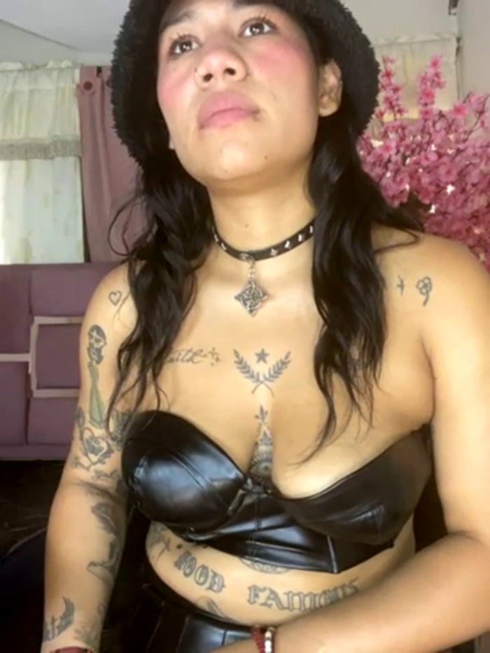 SaritaHot_69