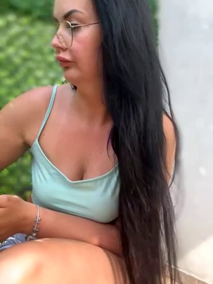 Young_hot_mom
