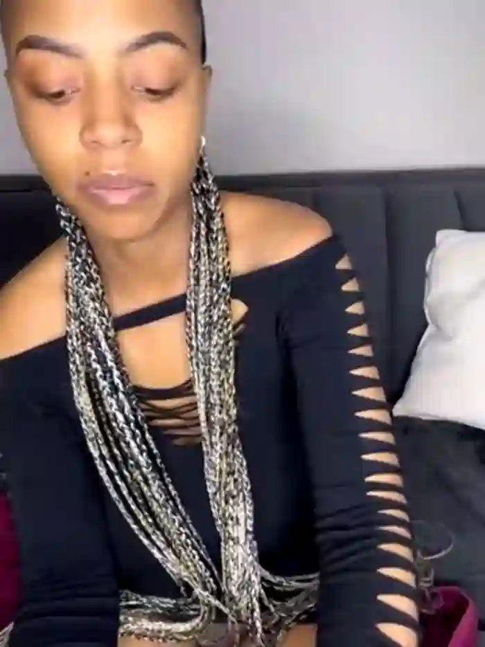 2024/05/19/stripchat-tamia_98-09-09-25
