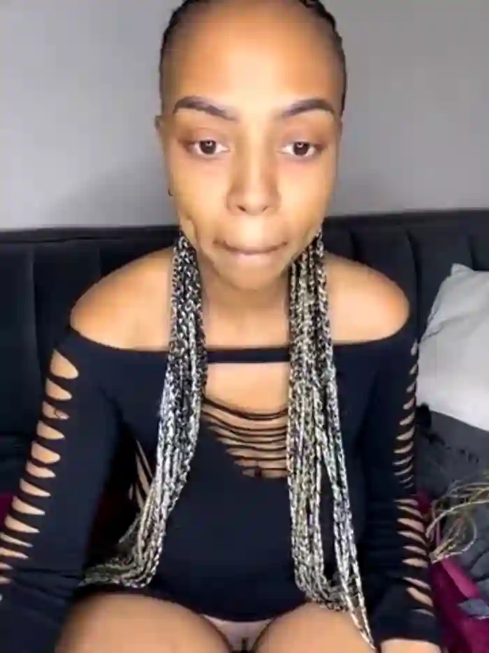 2024/05/19/stripchat-tamia_98-21-00-39