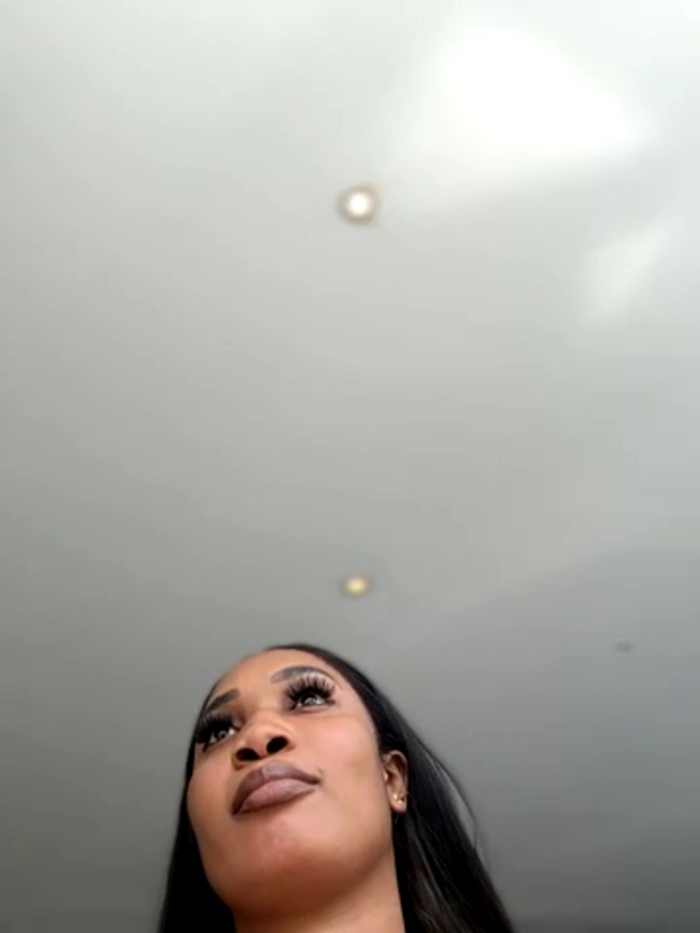 __Nessa__