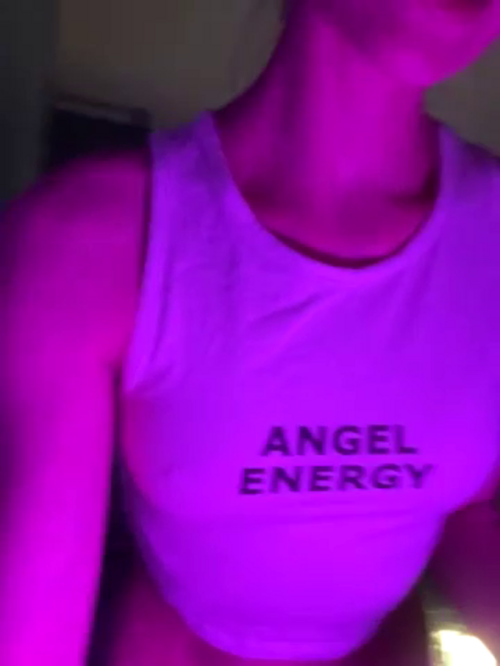 -AngelAri-
