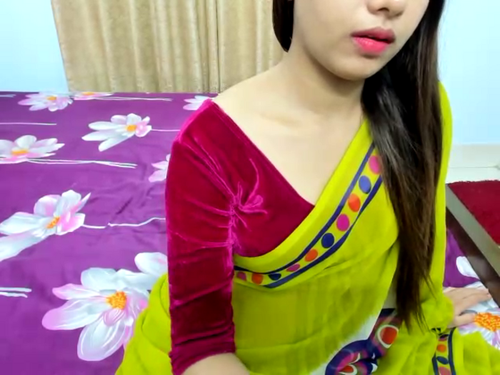 AttractiveQueen2002