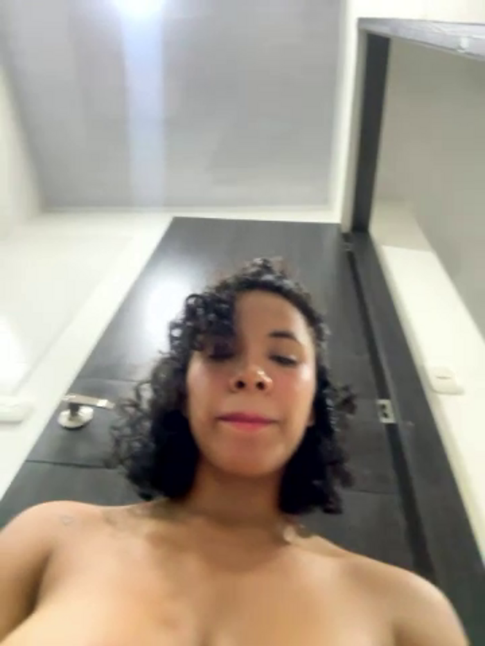 Brunettexio