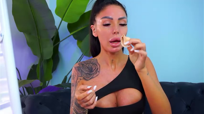 RaquelleVon