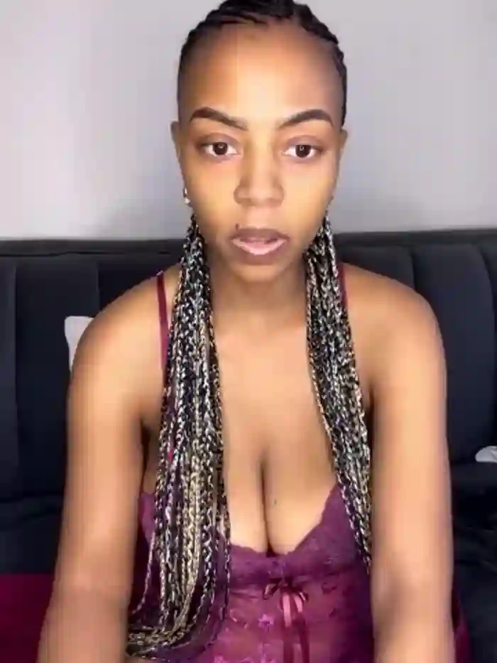 2024/05/20/stripchat-tamia_98-10-32-37