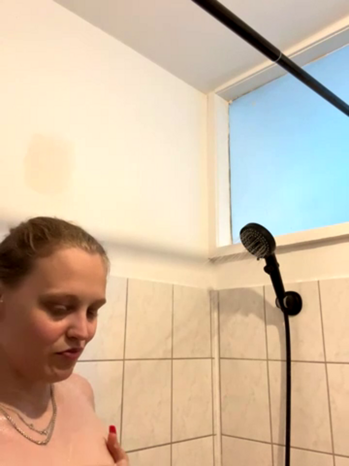 KinkyAmy6