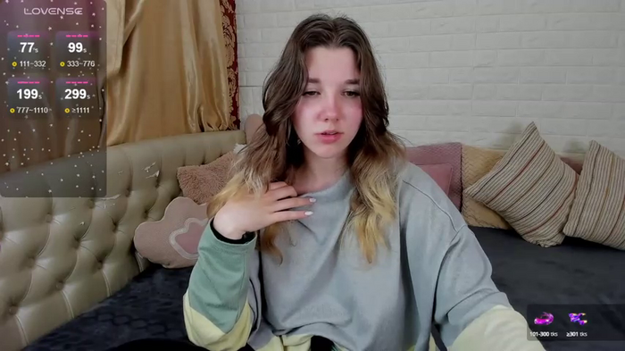 PenelopeOneGrey