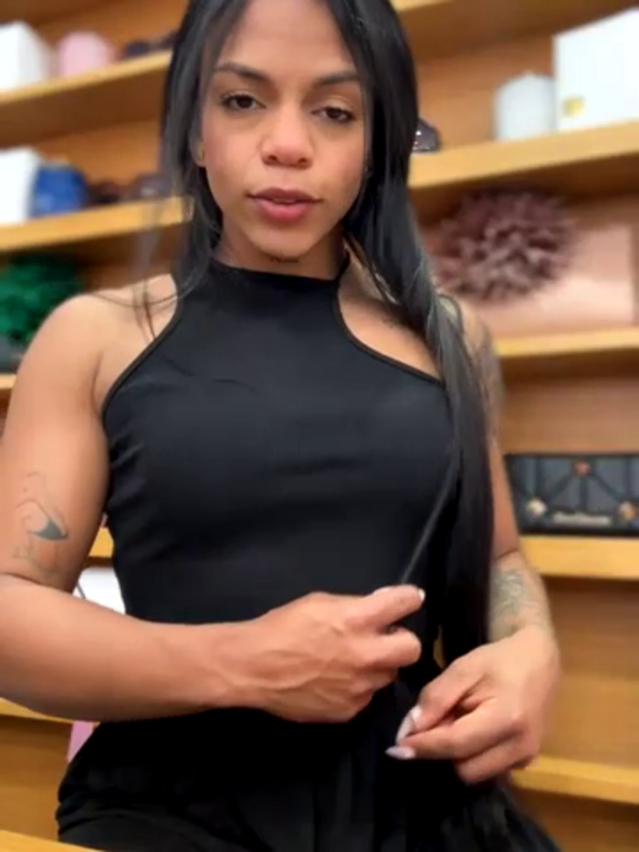 Charly_