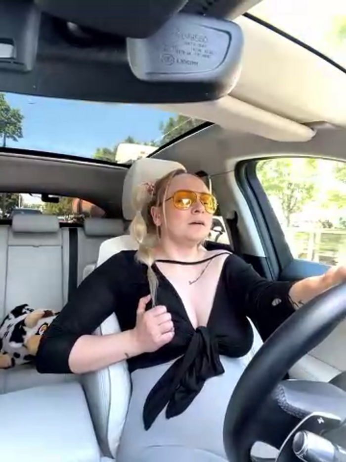Bondgirl_013