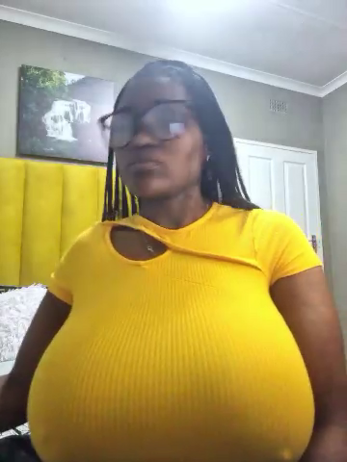 Bustygoddess32