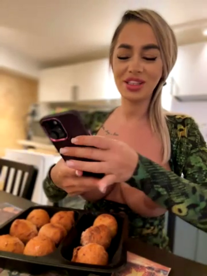 KirstieVegas