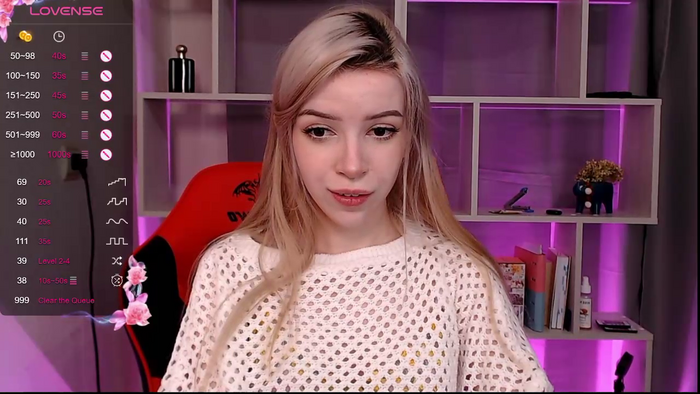 Mona_Miko