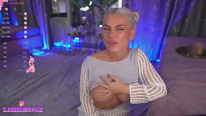 Serene_Sophiex
