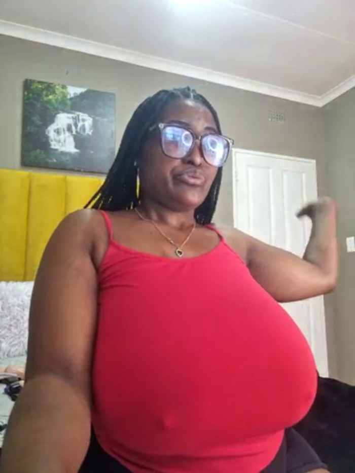 Bustygoddess32