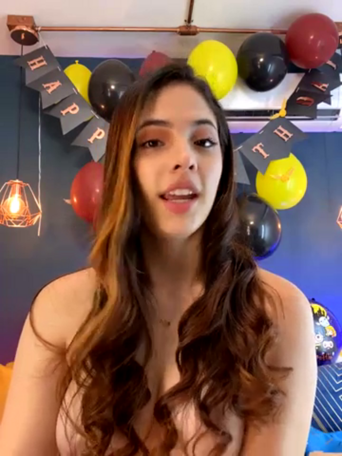 Zoe_Bae