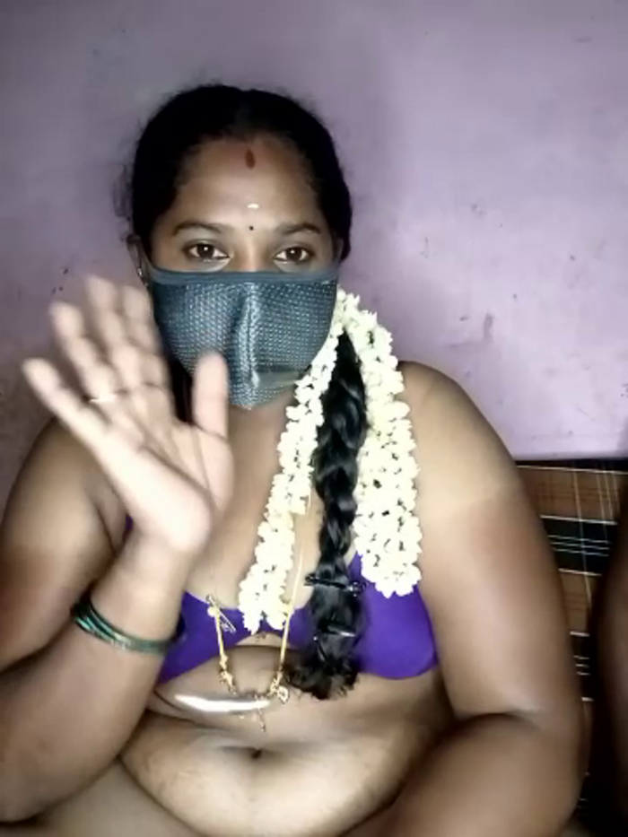 tamilvillagecouple1