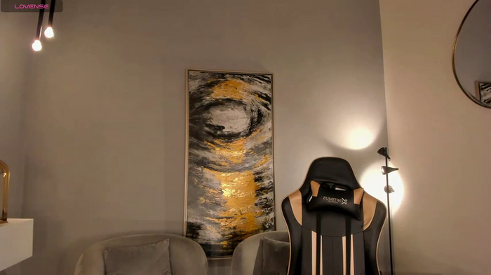 LaraBaker
