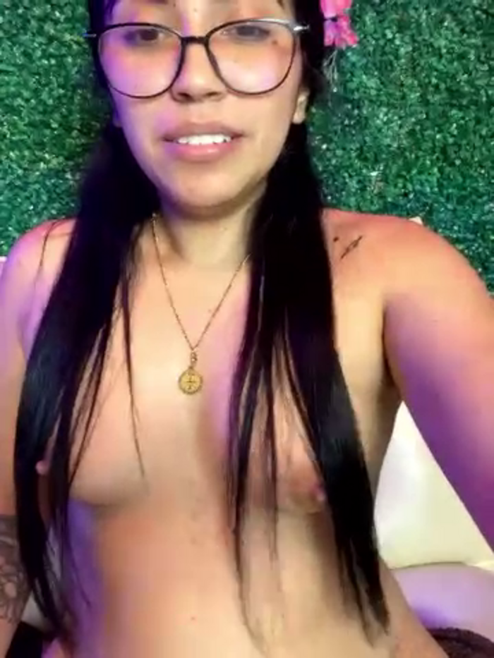 SaritaHot_69