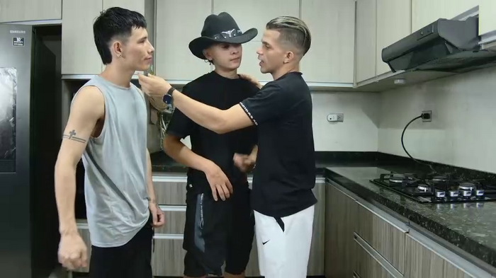 badguyss_bisex