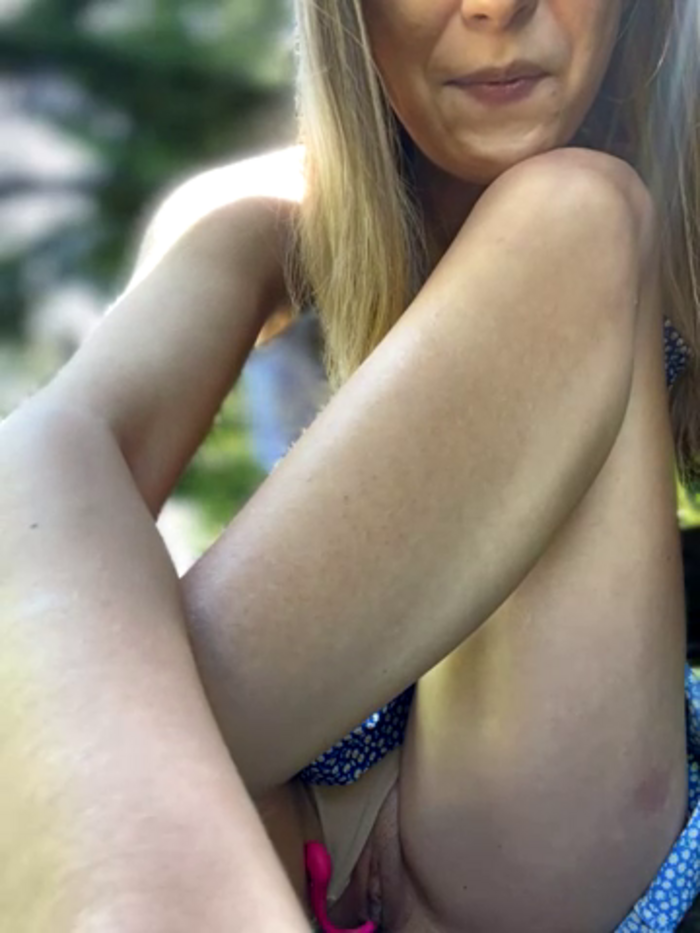 Risky_girl23