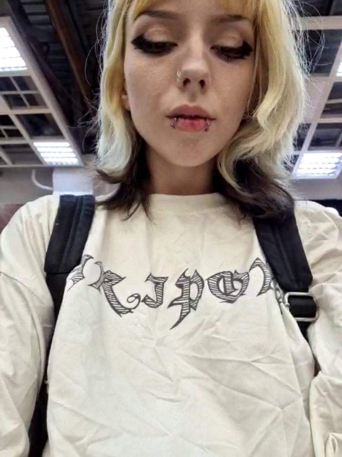 _Alice_0-0
