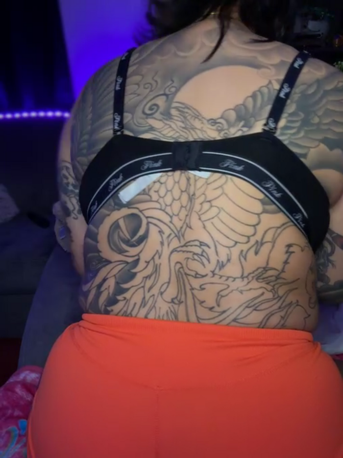 miacanela_xo