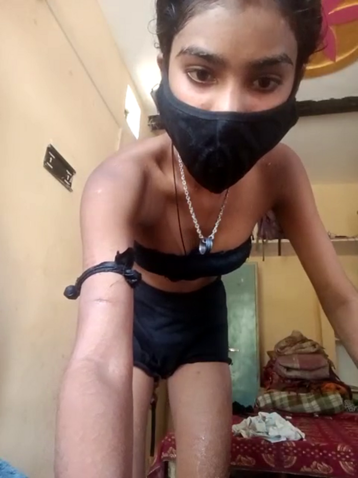pari-hot