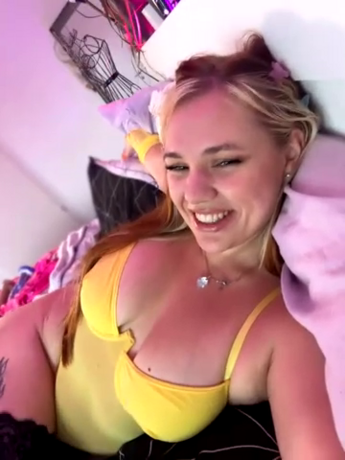 AnjaAmelia
