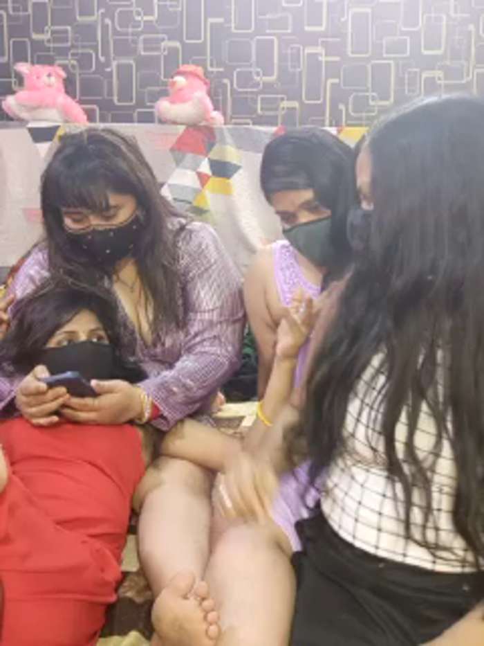 Indian_hotmilfs