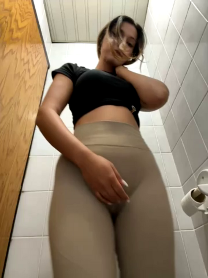 _MiaQueen_