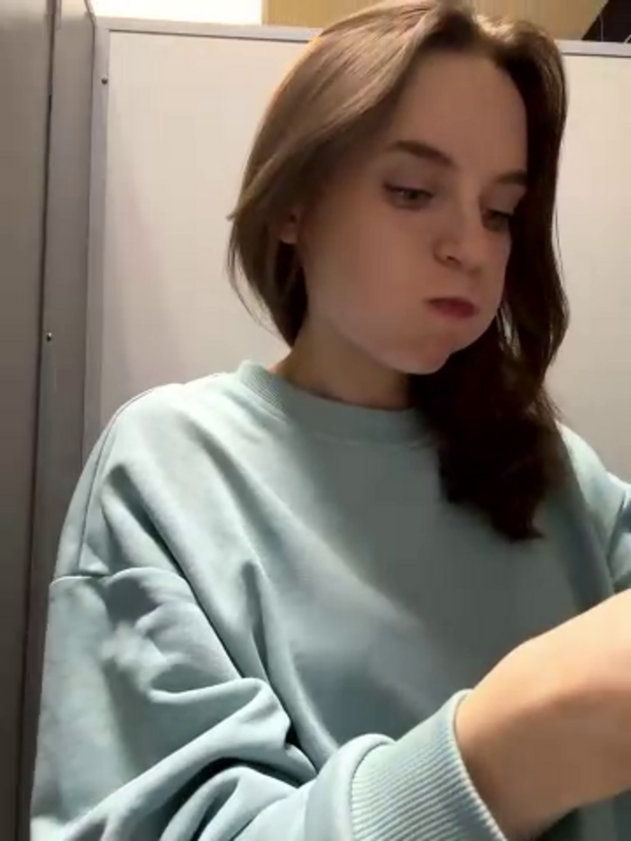 -AngelAri-
