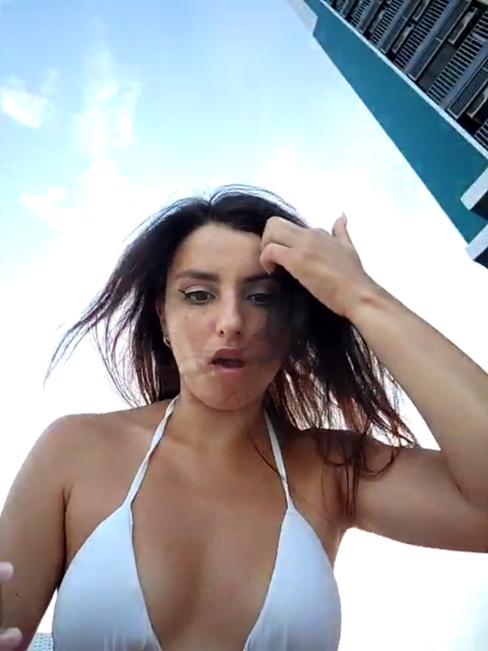 Izabella_Bella