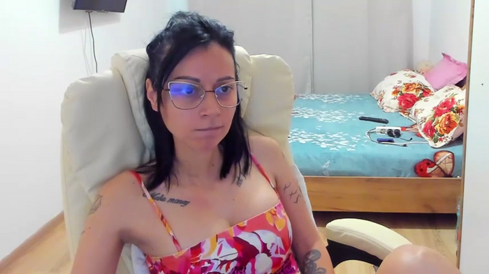 kissnicol32