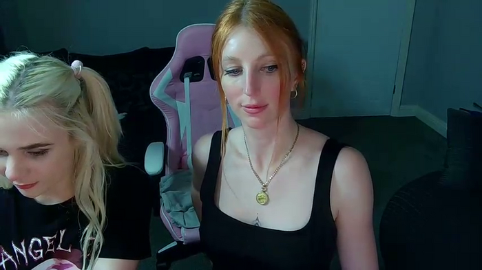 Red_firesquirt