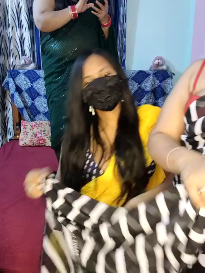 Indian_hotmilfs