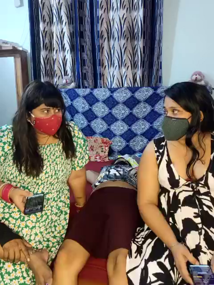 Indian_hotmilfs
