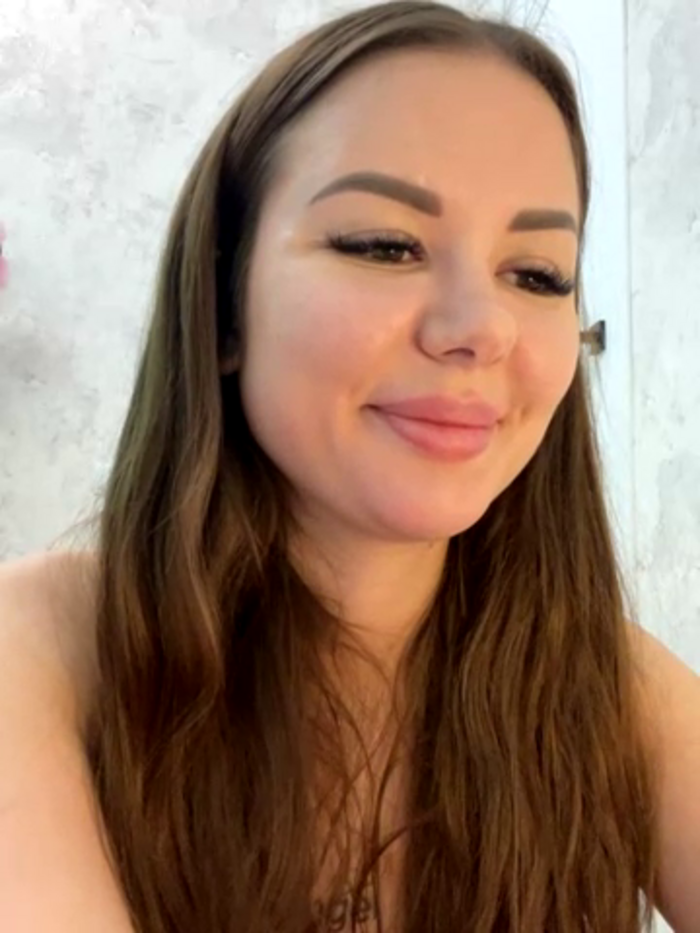 Alina_Vibe_Me