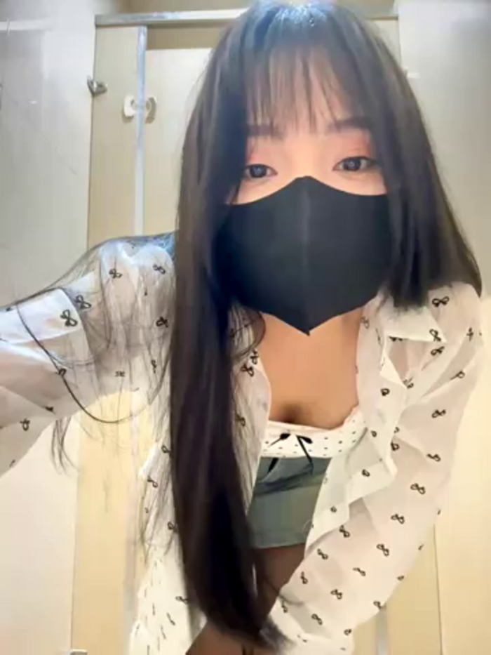 Asia-Lynn