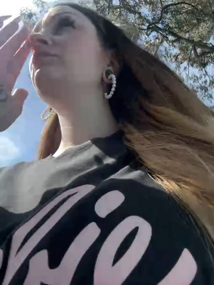 Teya_moon_