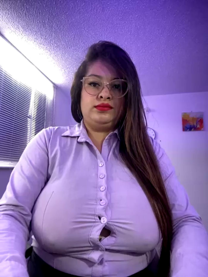 MiiaaJoness