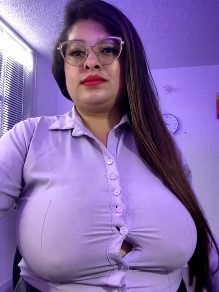 MiiaaJoness