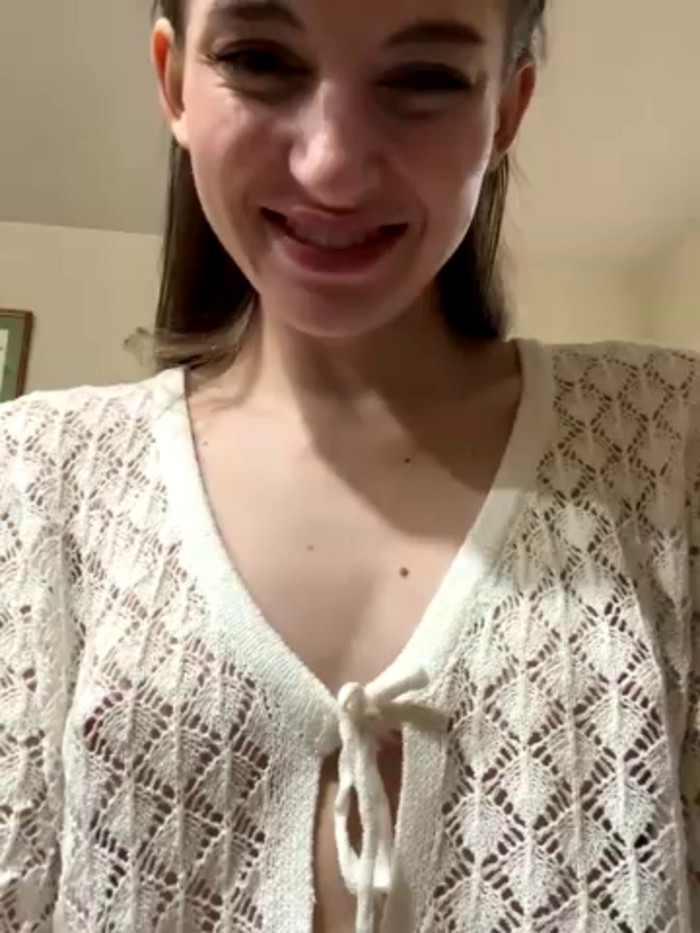 -AngelAri-