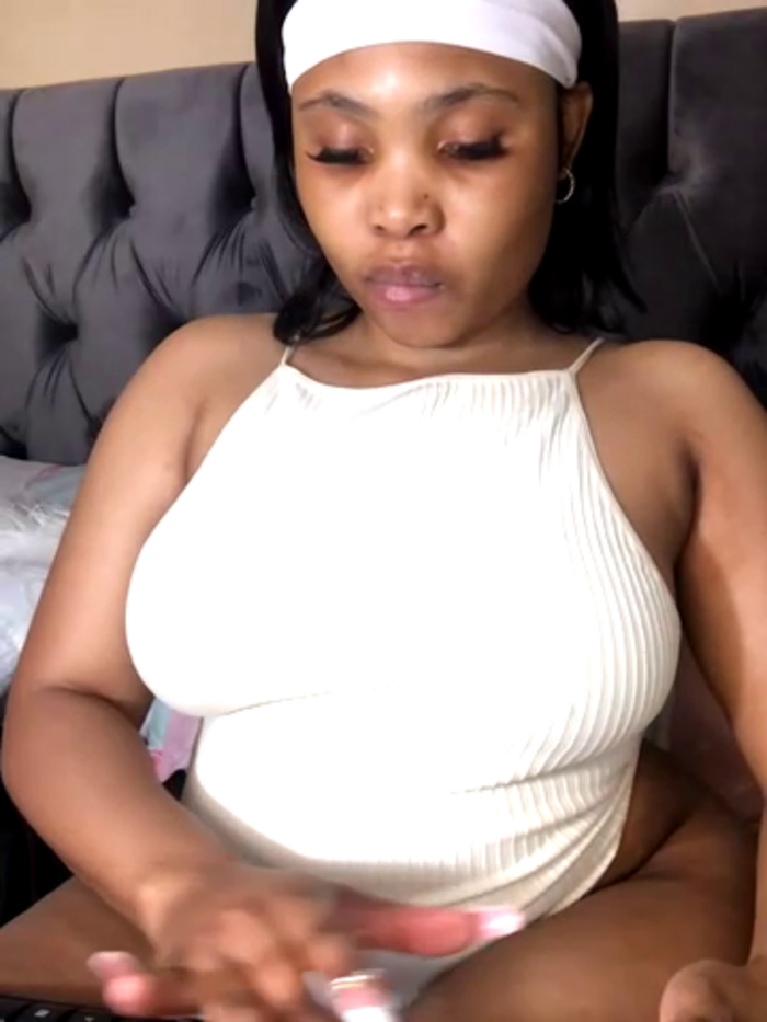 Anaelle24